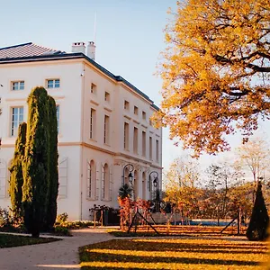 Chateau De Longpre 4* Varilhes